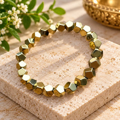 Bracelet with Triangular Cut Pendant